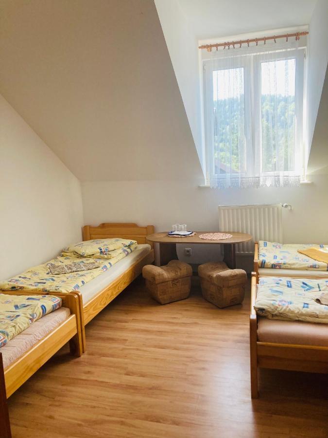 Zajazd Pod Sosnami Berezka Exteriör bild